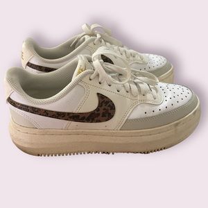 Women’s Nike Sneakers